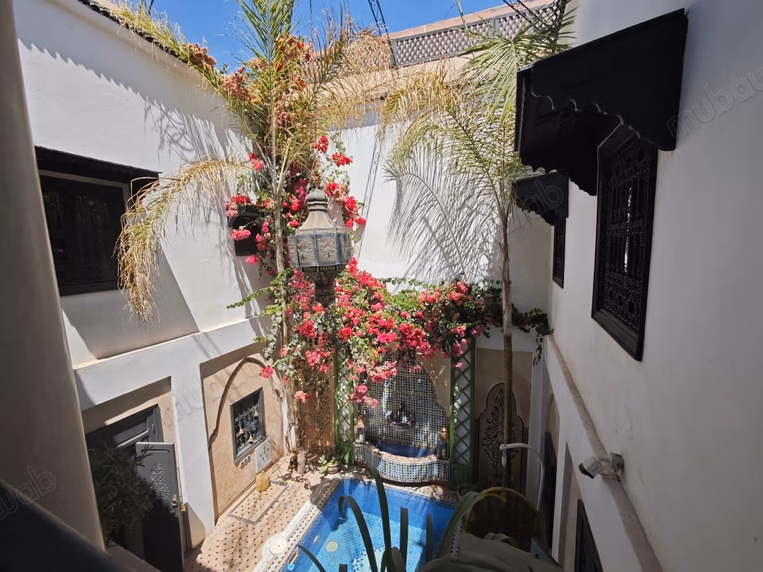 Charmant Riad authentique 114 m2/sol 
Est medina
