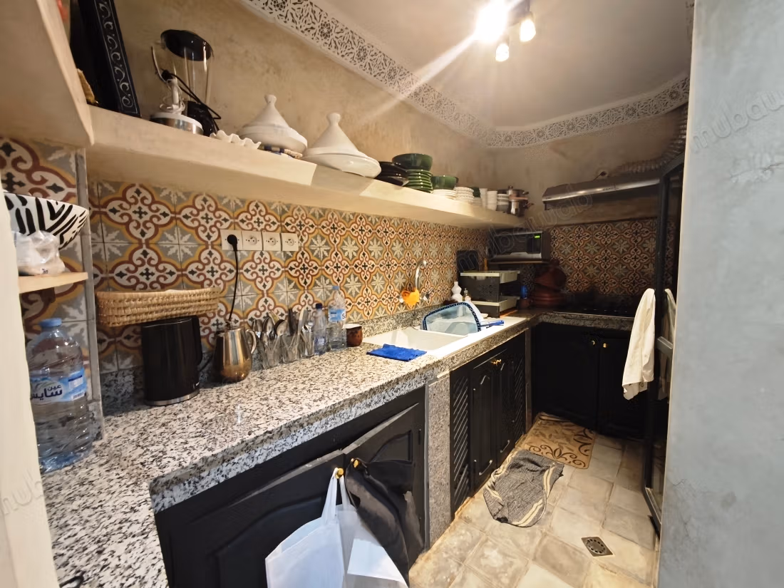 Charmant Riad authentique 114 m2/sol 
Est medina