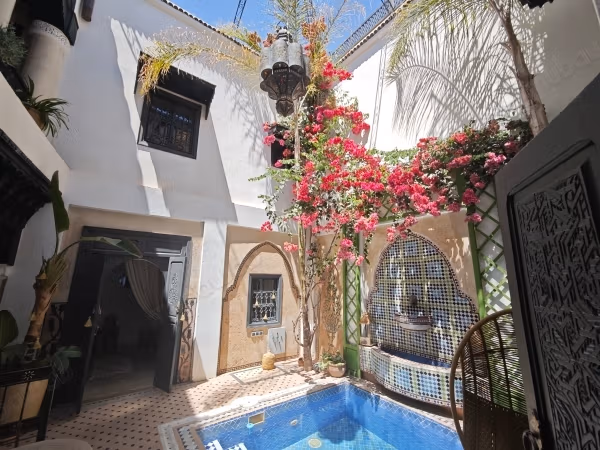 Charmant authentiek riad 114 m2/oostdak medina