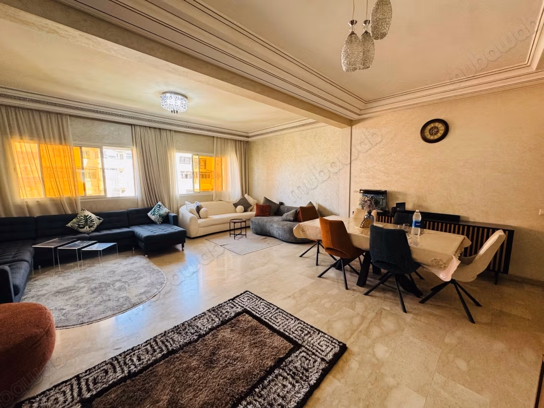 Empty apartment 131 m² for rent - Driss 1st