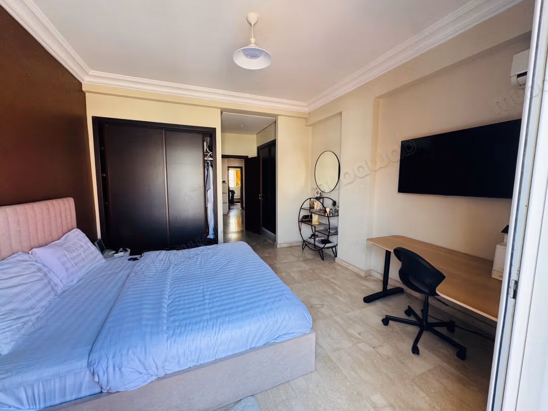 Empty apartment 131 m² for rent - Driss 1st