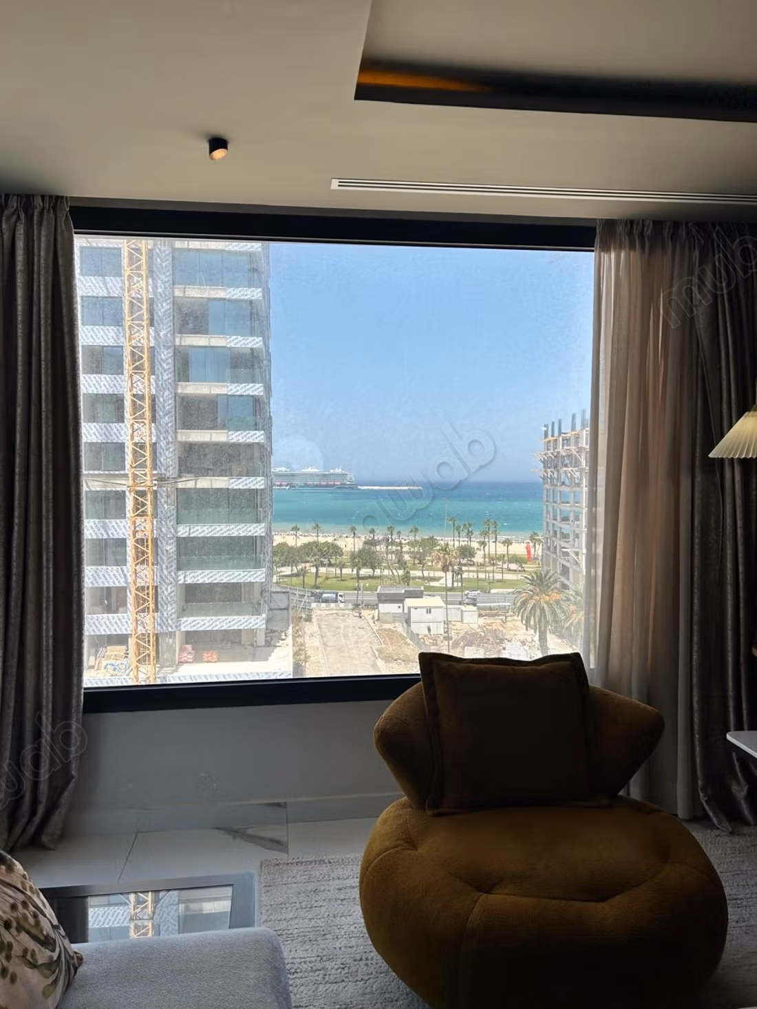 Exclusive Apartment 2 Bedrooms with Sea View