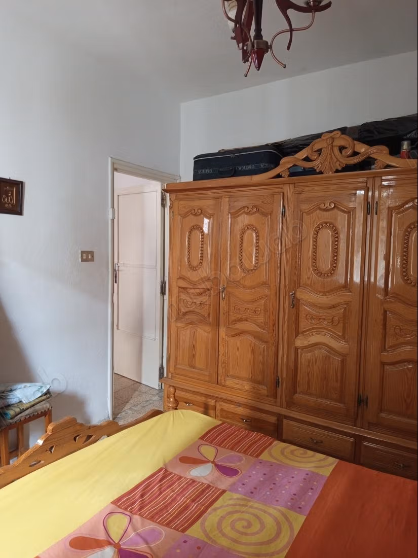 Bellissimo appartamento in vendita a Tunisi Città. Superficie totale 110 m². Porta blindata e parabola