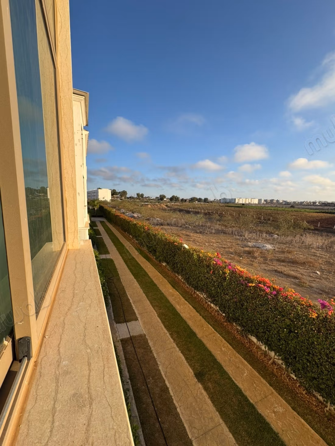 Appartement fabuleux à vendre. 1 salon. Résidence avec concierge, climatisation générale