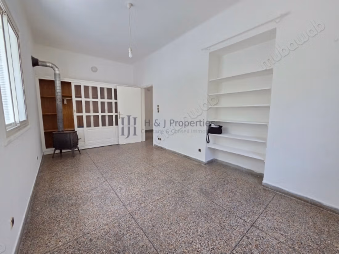 Rare petite villa de 400m² pour 180m² habitables