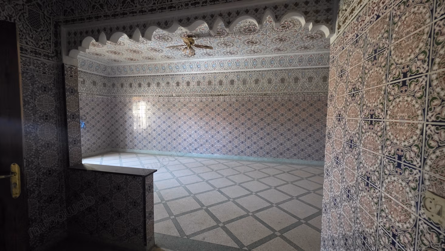 Casa comercial en alquiler en Boufekran de 167 m en la calle principal que lleva a Meknes el Hajeb