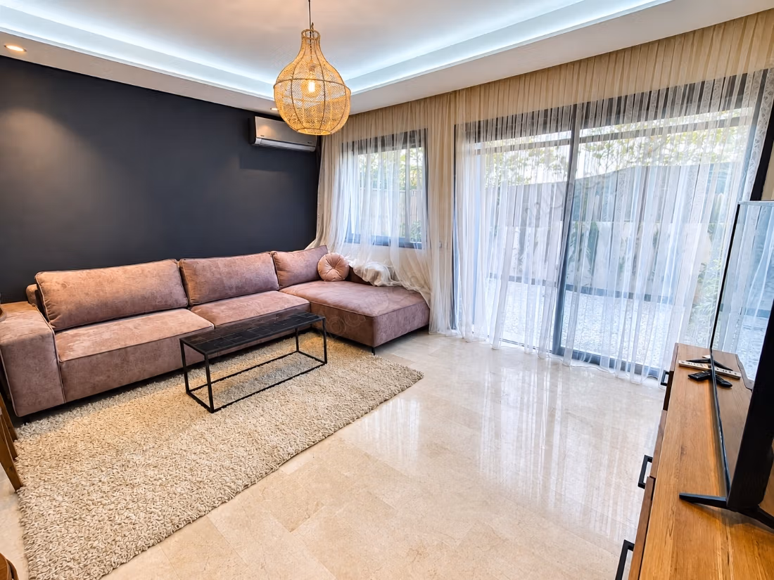 Duplex arredato con 2 camere in residence con piscina