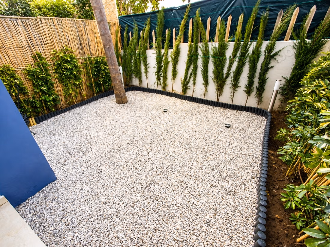 Duplex arredato con 2 camere in residence con piscina