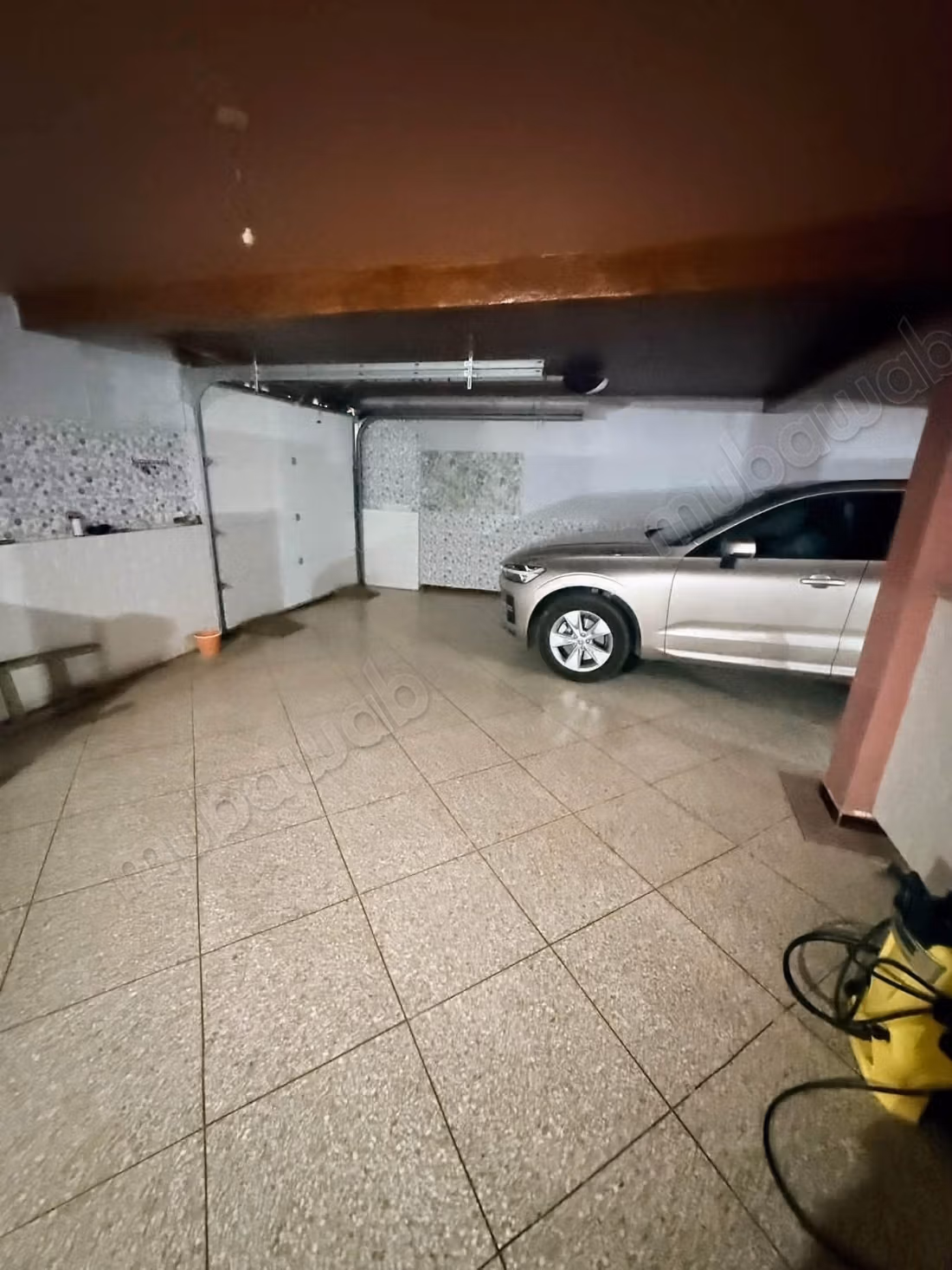 Bella casa in vendita a Al-Filin. 4 stanze. Arredato