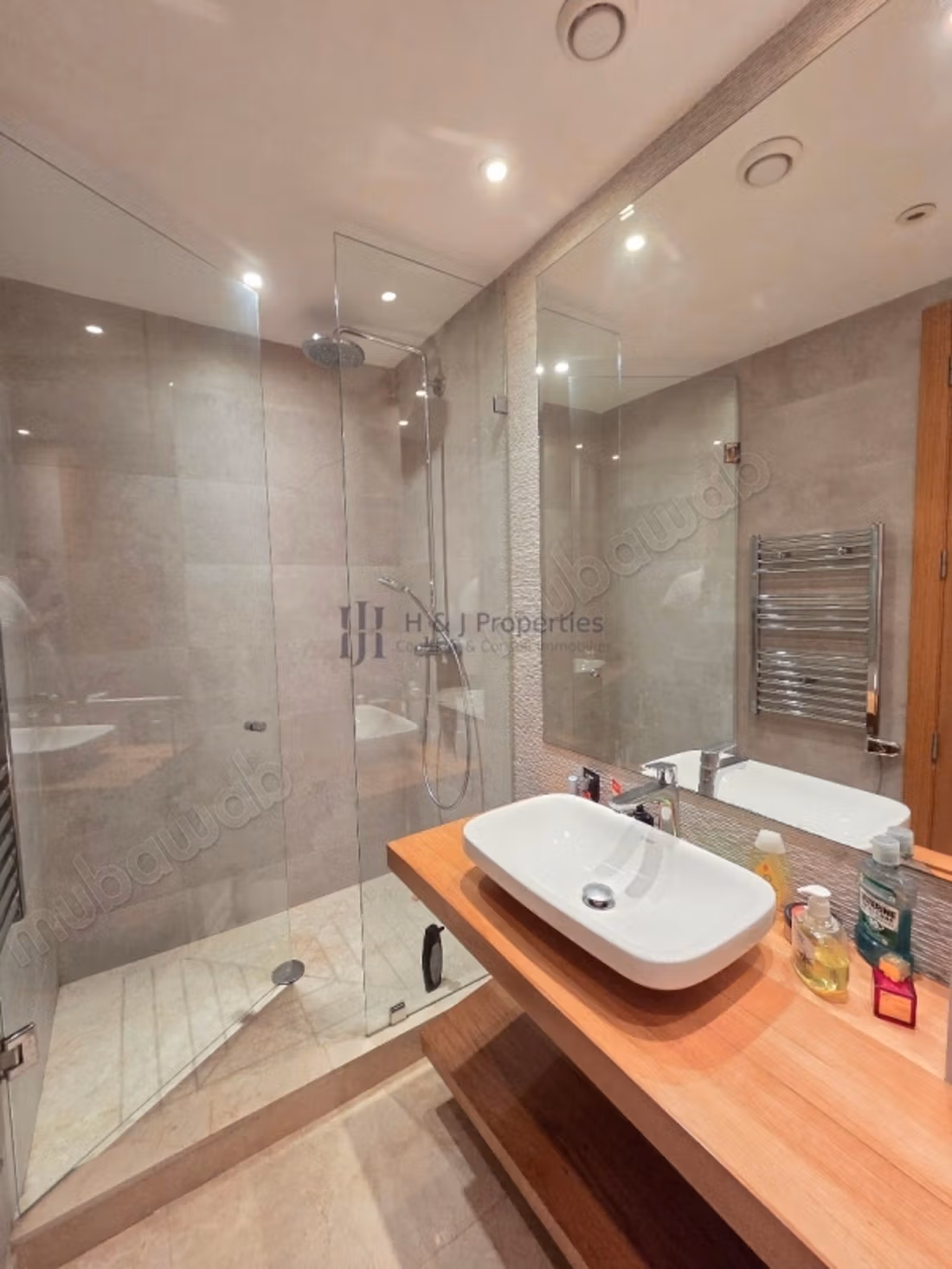 Apppartement meublé de 82m² – 2 chambres
