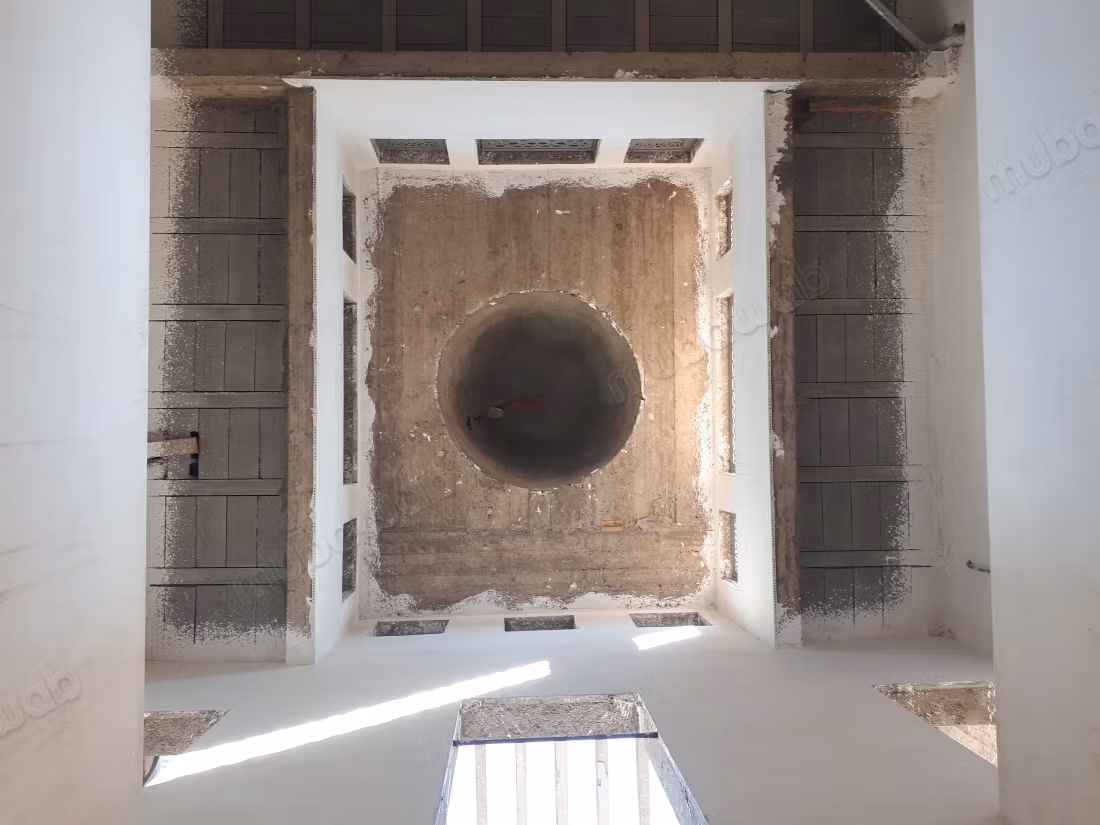 Prachtige semi-afgewerkte villa van 425 m² te koop aan de Casablancaweg in Marrakech