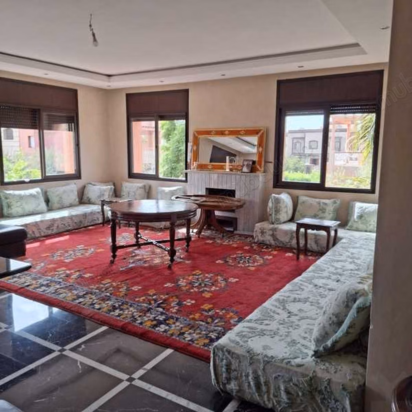 Villa à Vendre de 416.0 m² à Marrakech, Lotissement Les Palm...