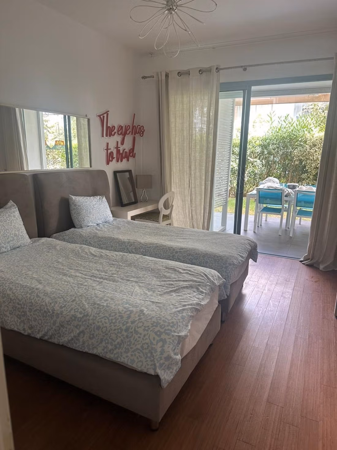 Rez de jardin en vente à Eden Island 
Bouznika. Surface totale 310 m². Bien meublé