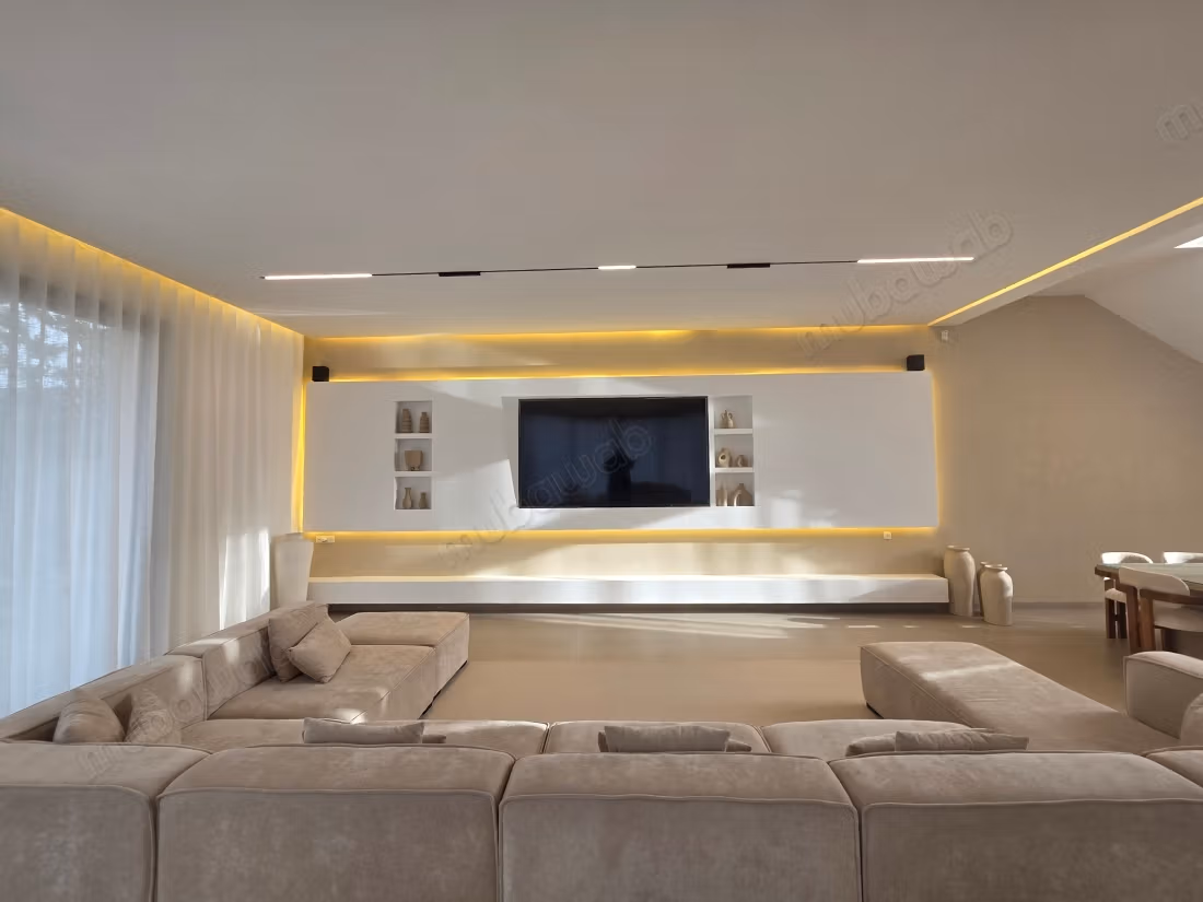 Furnished equipped villa