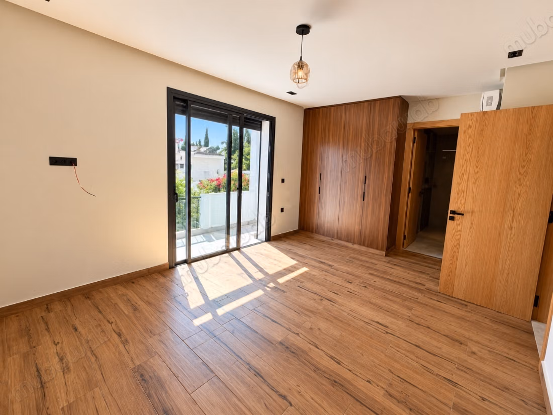 Villa renovada en alquiler – Hay Riad, Rabat