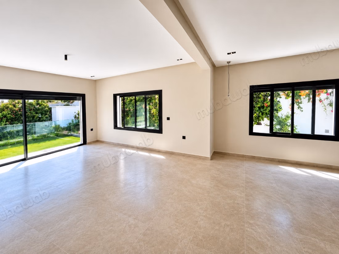 Villa renovada en alquiler – Hay Riad, Rabat