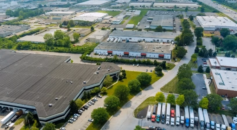 Terrain industriel en zoning i2s1 de 630 m2 
zone industrielle Ain Sebaa a la vente 
accès autoroutier immédiat