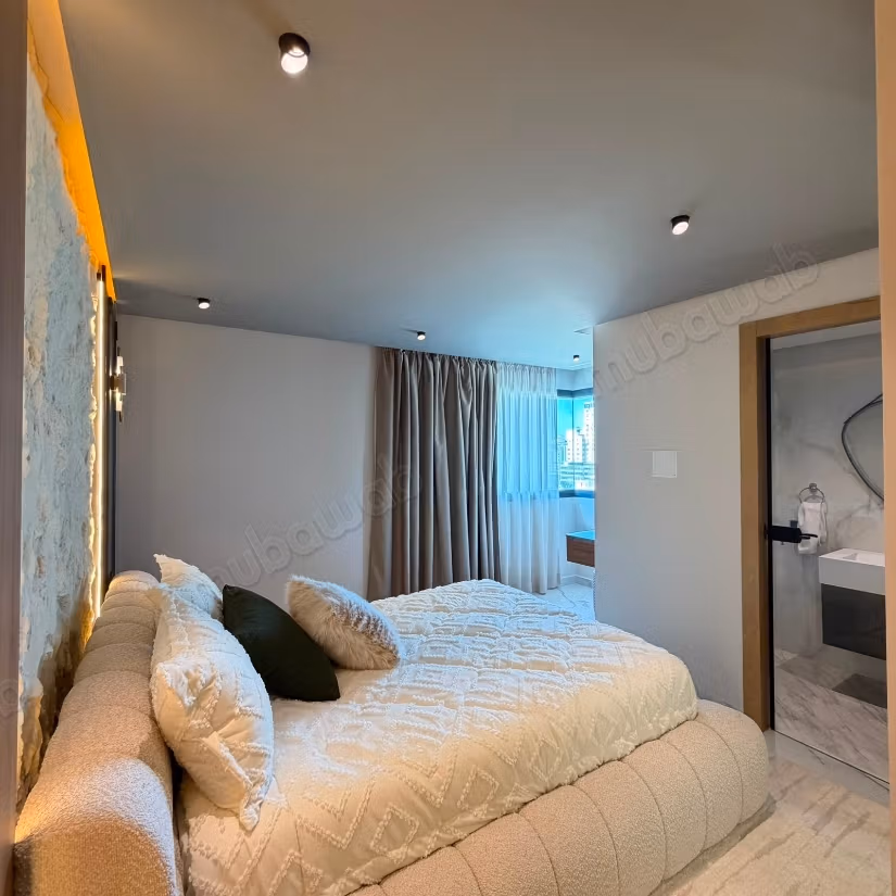 Exceptional apartment with panoramic sea view