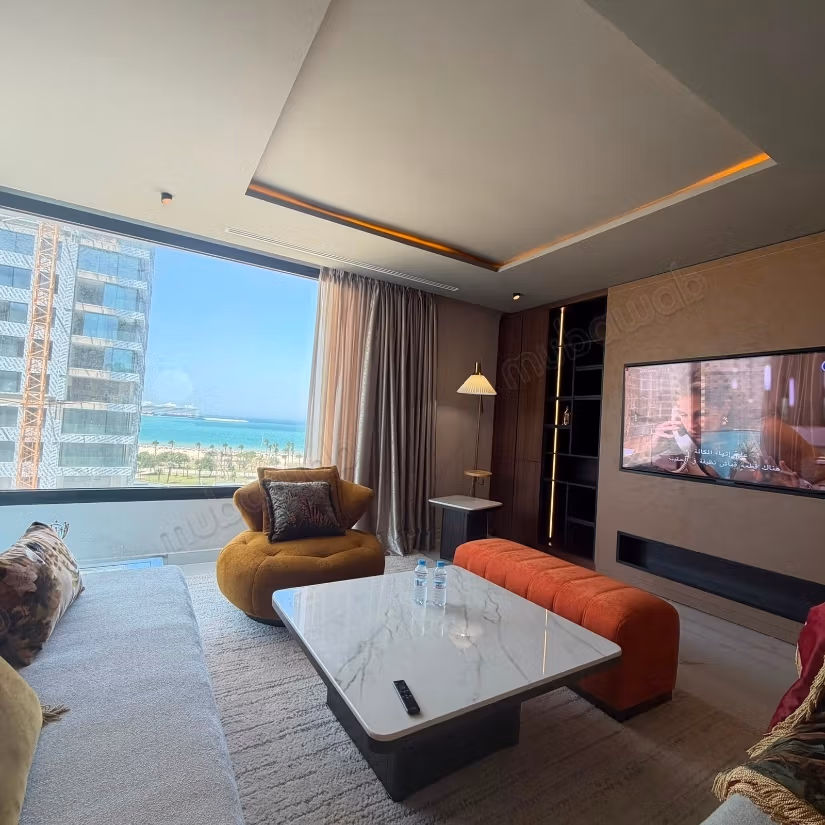Exceptional apartment with panoramic sea view