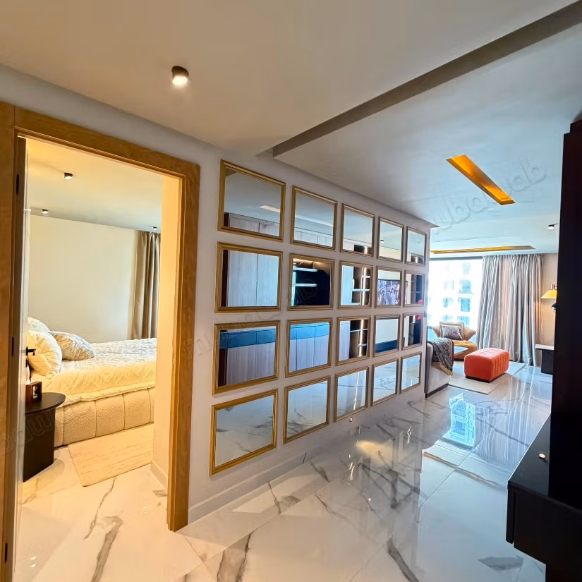 Exceptional apartment with panoramic sea view