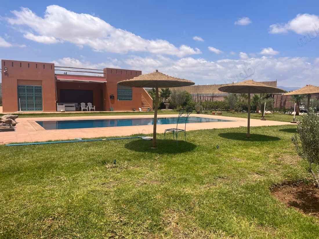 Très belle villa sur une ferme de 8507M2