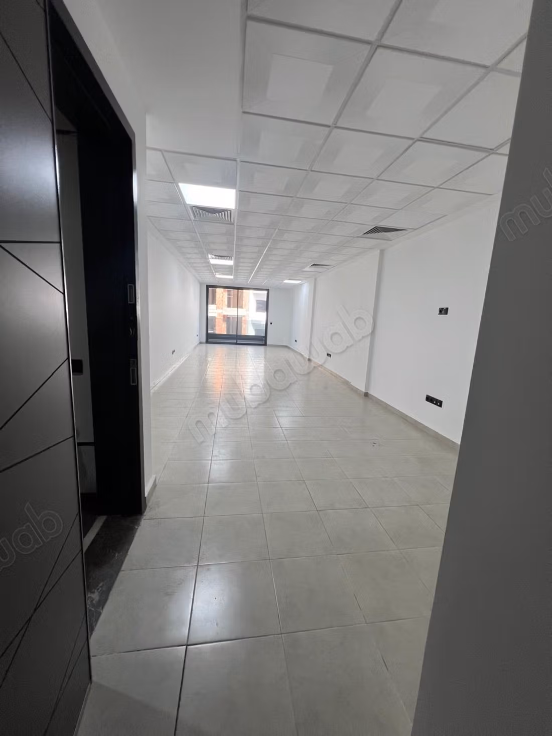 Ufficio nuovo in affitto a Casablanca vicino a Oulfa accanto all'ospedale Sheikh Khalifa Superficie 62 m²