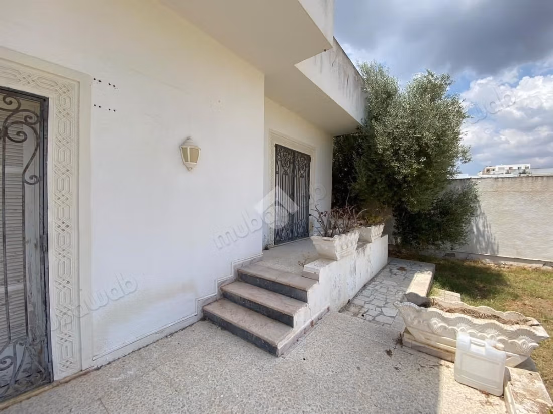 Villa indipendente in affitto