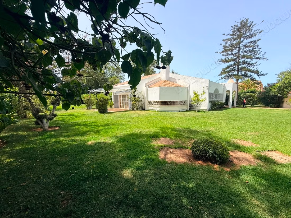 TE HUUR - Villa bij de Ambassade op de begane grond