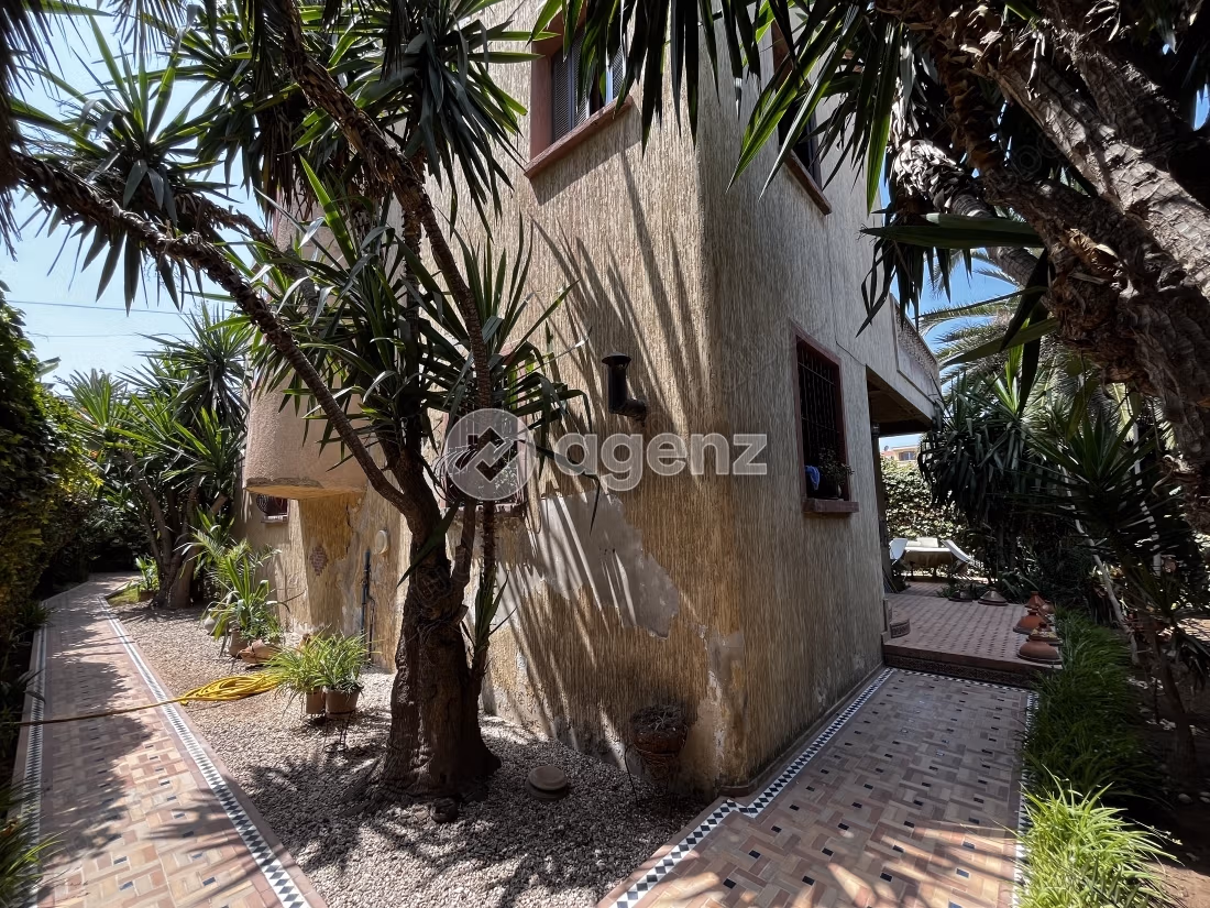 Villa in vendita 517 m², 5 camere Aïn Sebaâ Casablanca