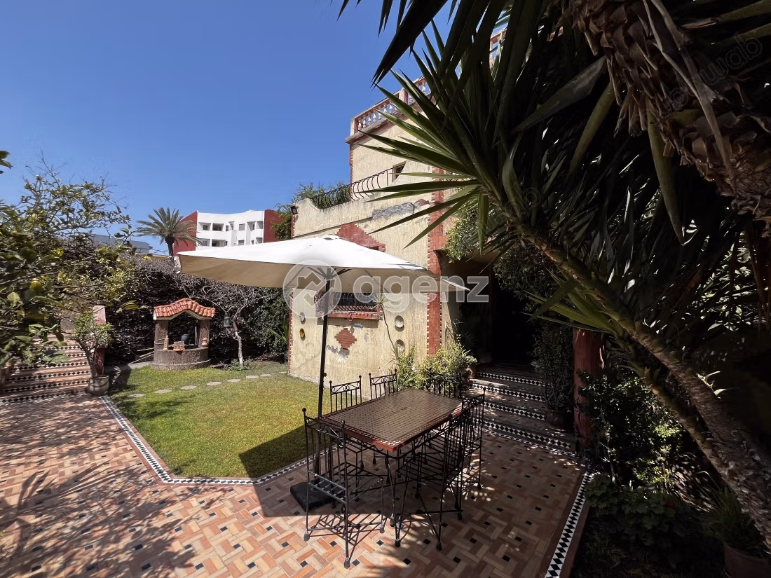 Villa in vendita 517 m², 5 camere Aïn Sebaâ Casablanca