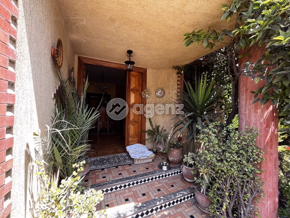 Villa in vendita 517 m², 5 camere Aïn Sebaâ Casablanca