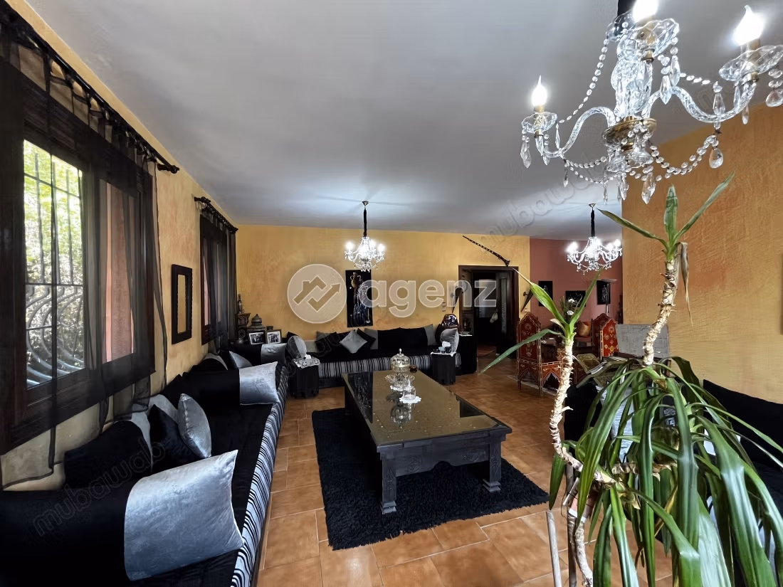 Villa in vendita 517 m², 5 camere Aïn Sebaâ Casablanca