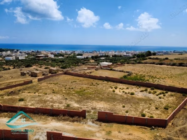 Land 2000 m² on a hill in Ezzahra