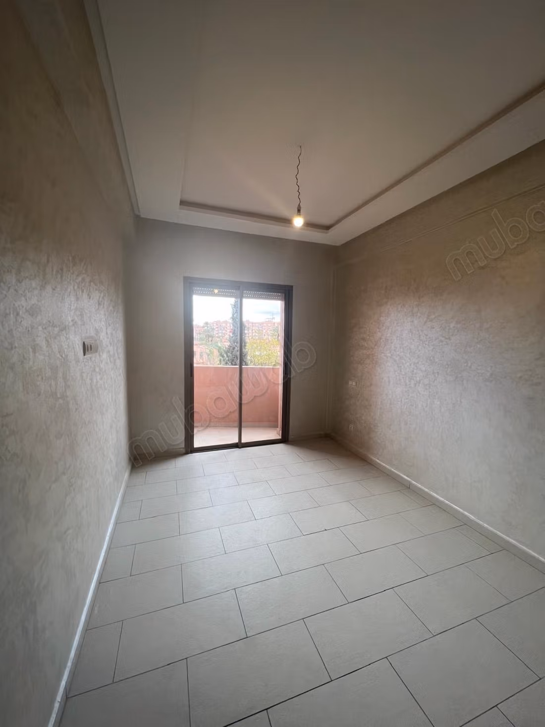 Nice 1 bedroom empty apartment in Semlalia