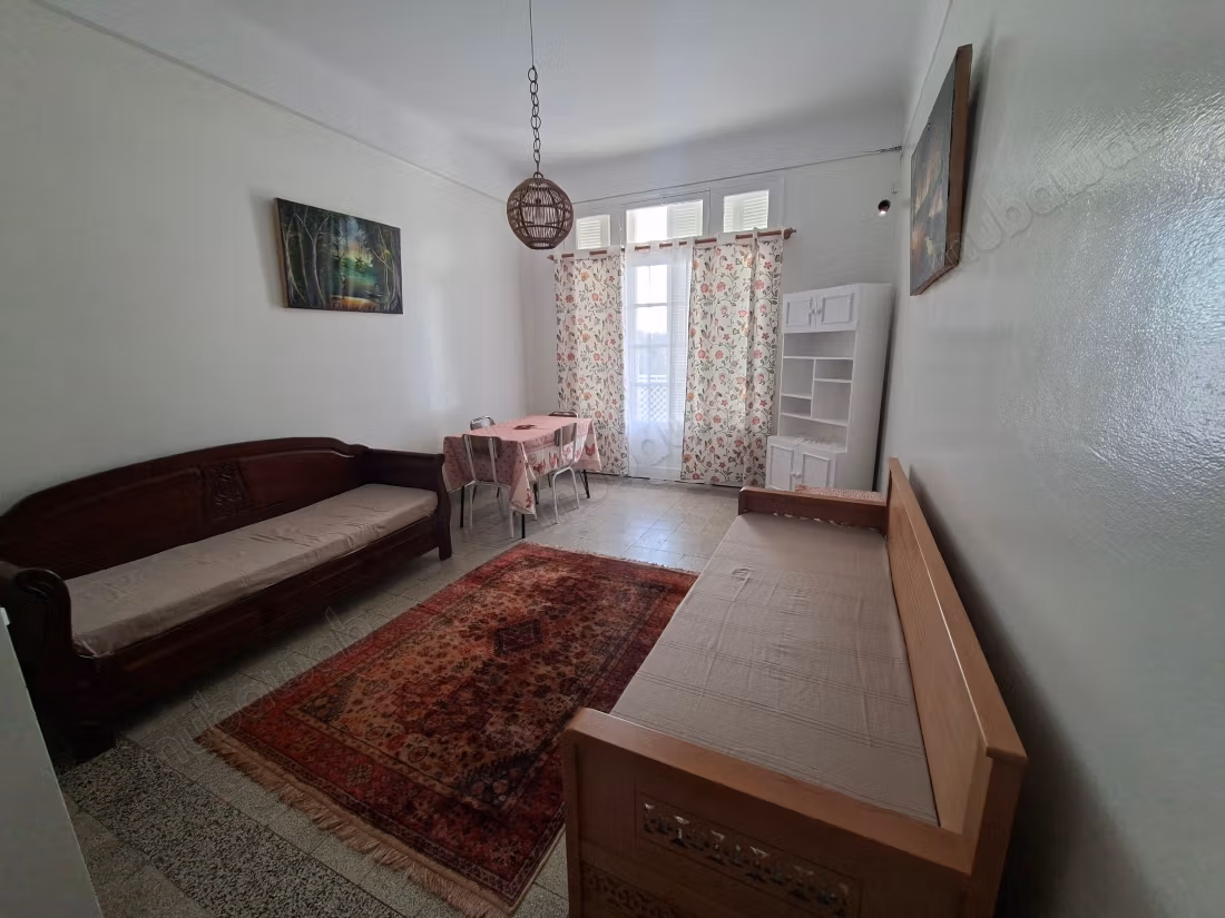 Appartement meublé à louer à EL MENZAH 1 
cité MOEZ