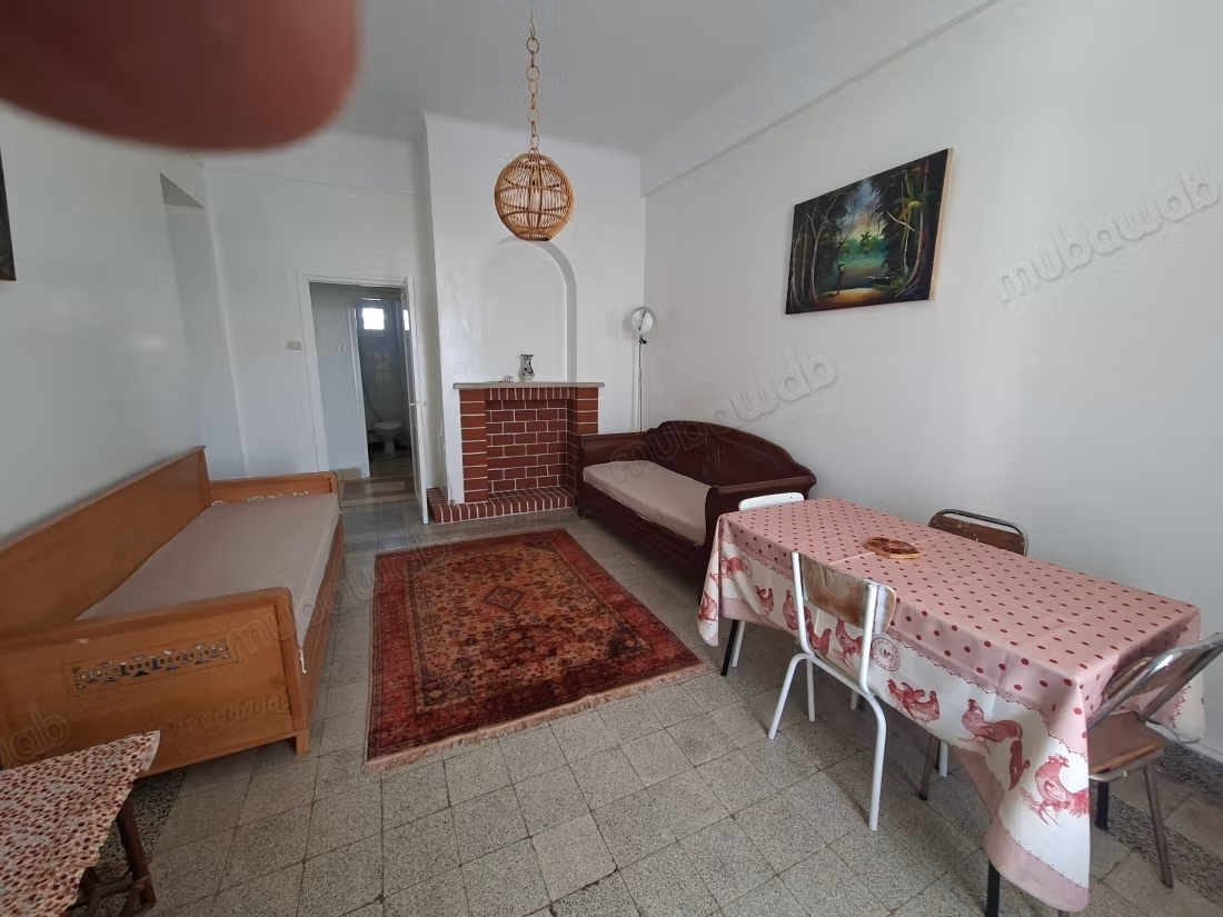 Appartement meublé à louer à EL MENZAH 1 
cité MOEZ