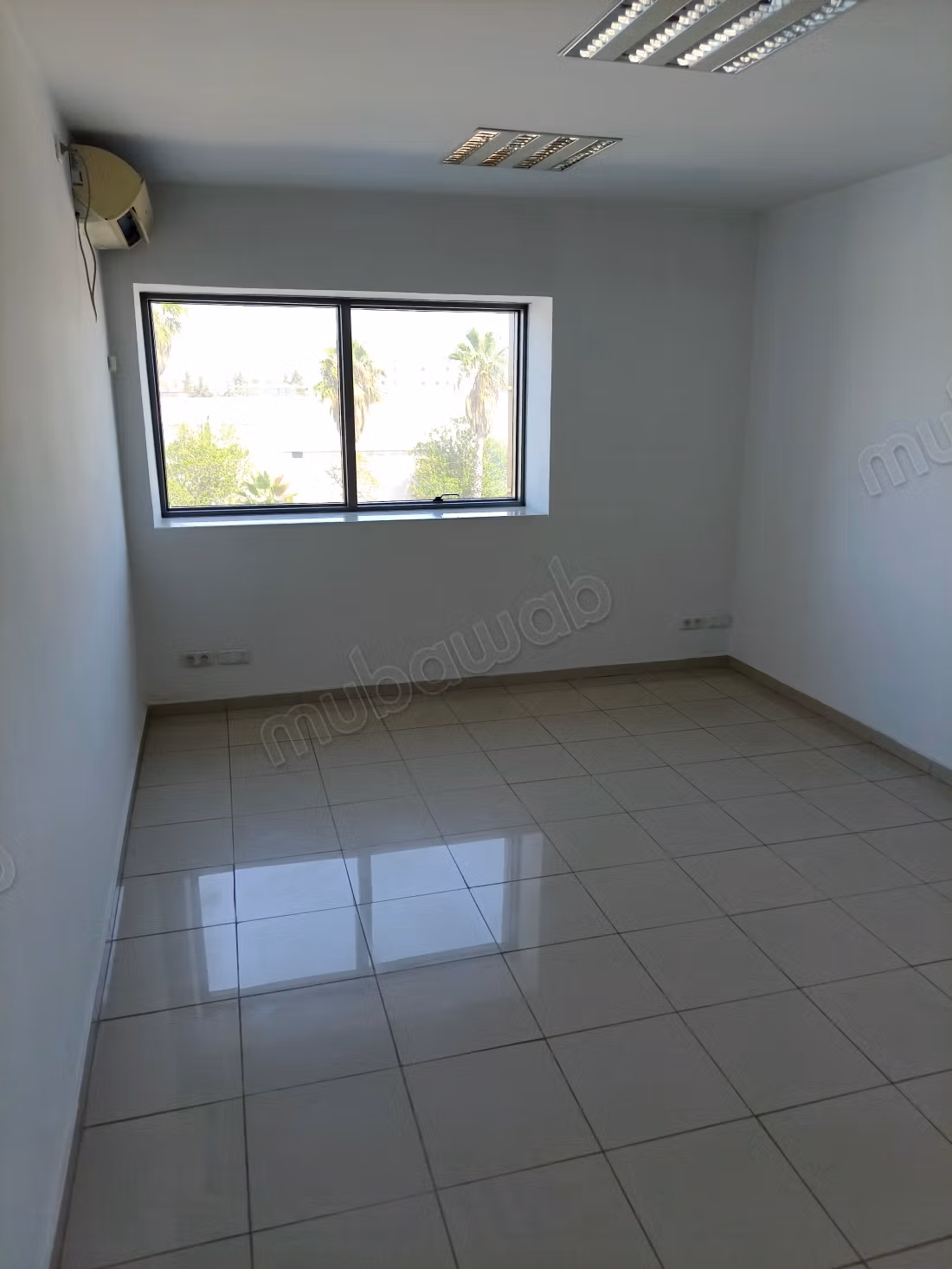 Office H2 for rent – Ariana, National Route 8
