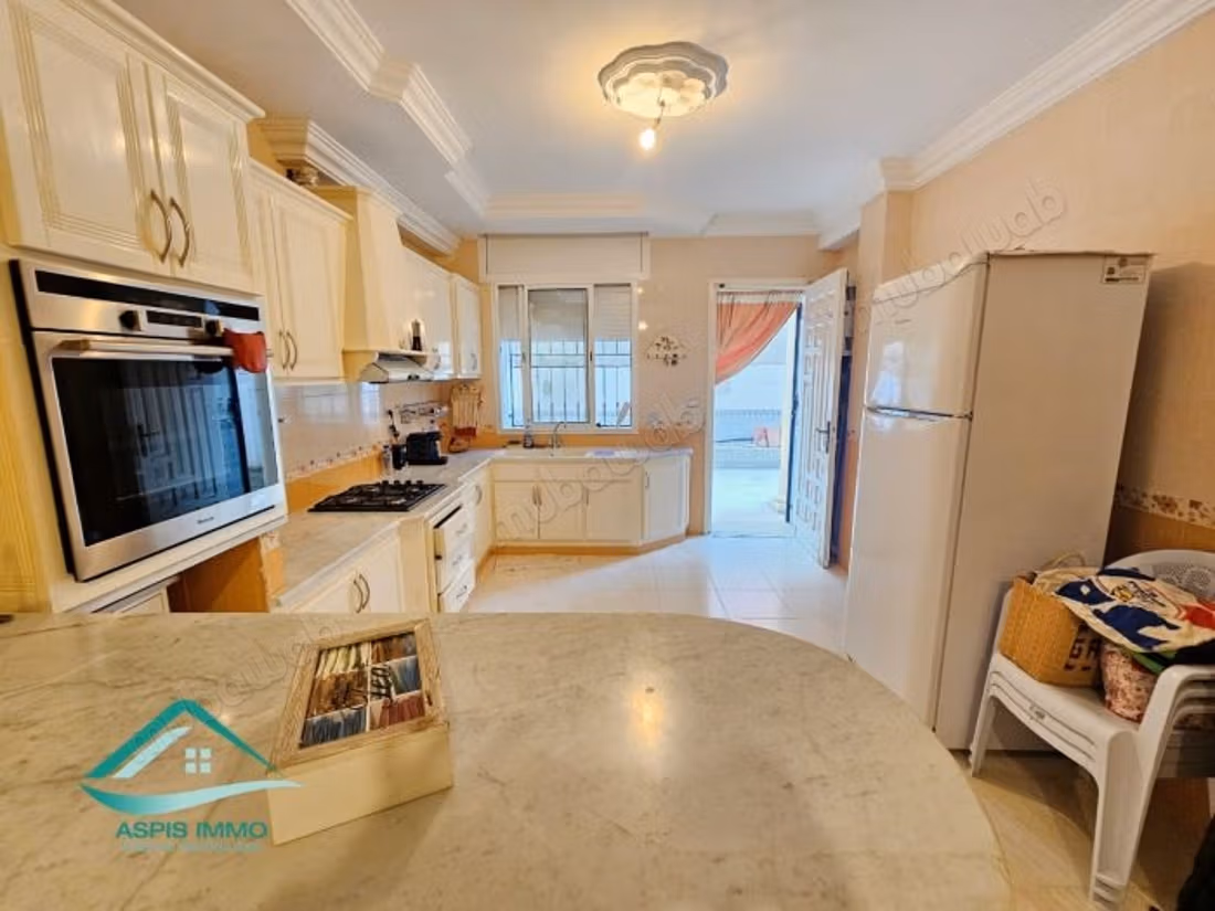 Villa 255 m² à cité Riadh Kelibia