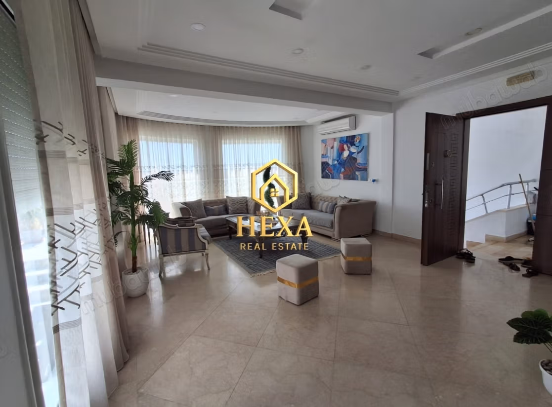 Duplex S3 avec terrasse à La Marsa