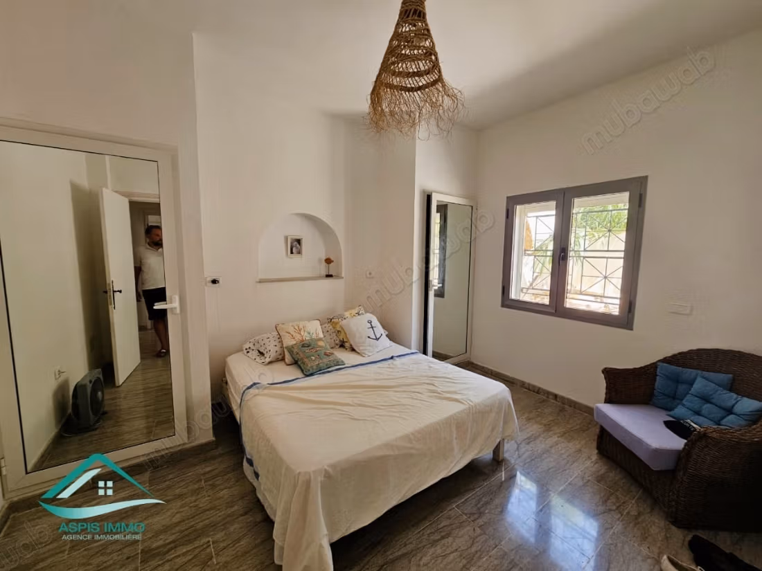 Maison 200 m² pieds dans l’eau plage Sidi Daoued