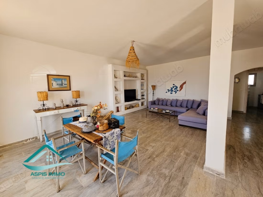 Maison 200 m² pieds dans l’eau plage Sidi Daoued