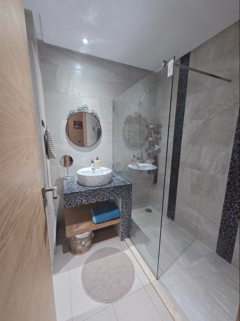 Te koop - Gemeubileerd appartement in een residentie