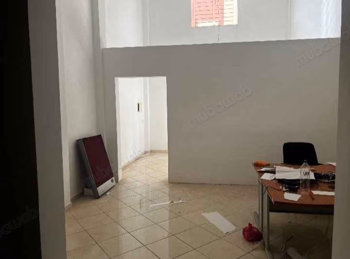Magasin À vendre – 130 m²