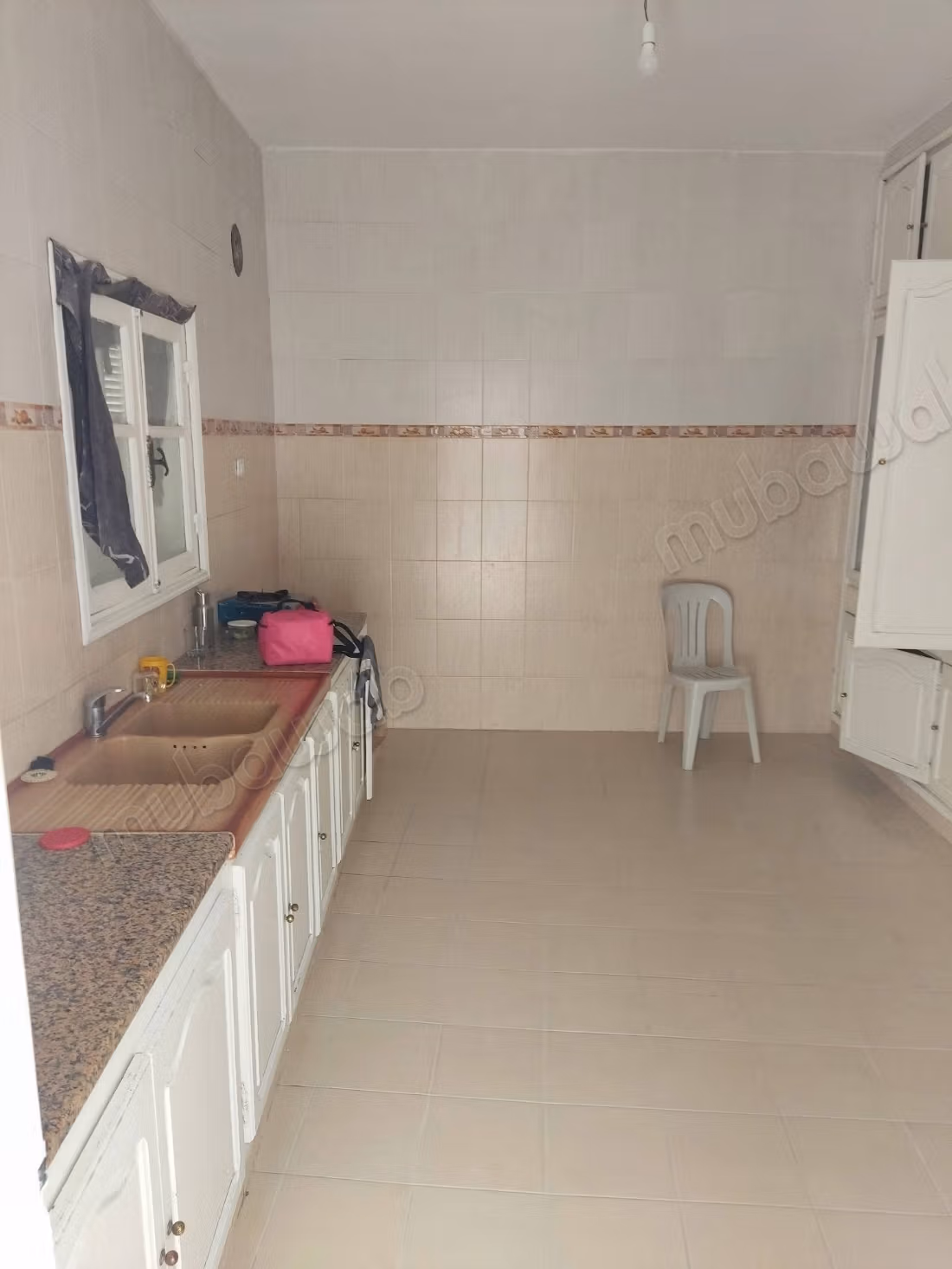 Vendita villa di lusso a Raoued Centre. 3 camere da letto. Bella terrazza e giardino.