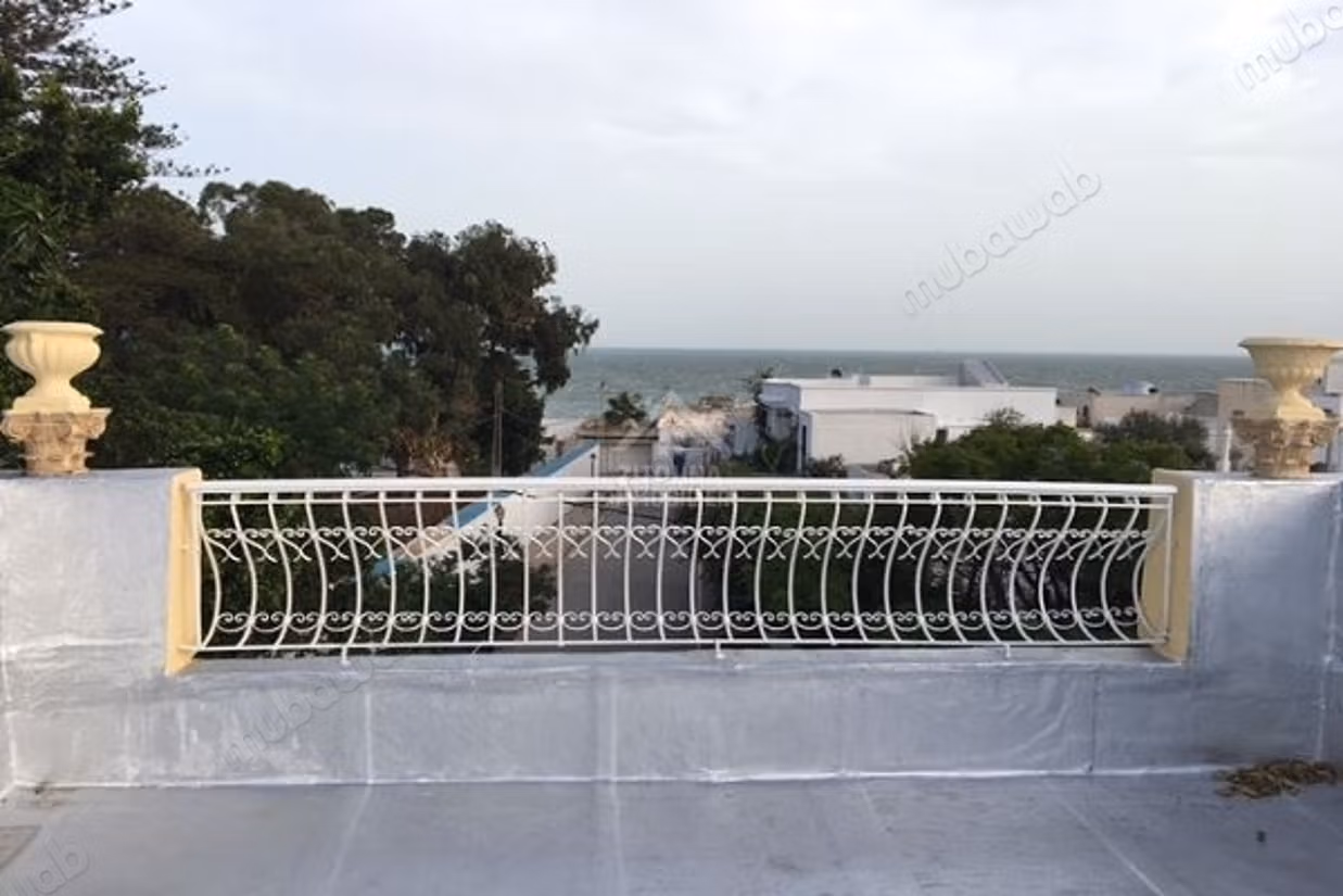 A louer une villa avec vue sur mer à Carthage Dermech