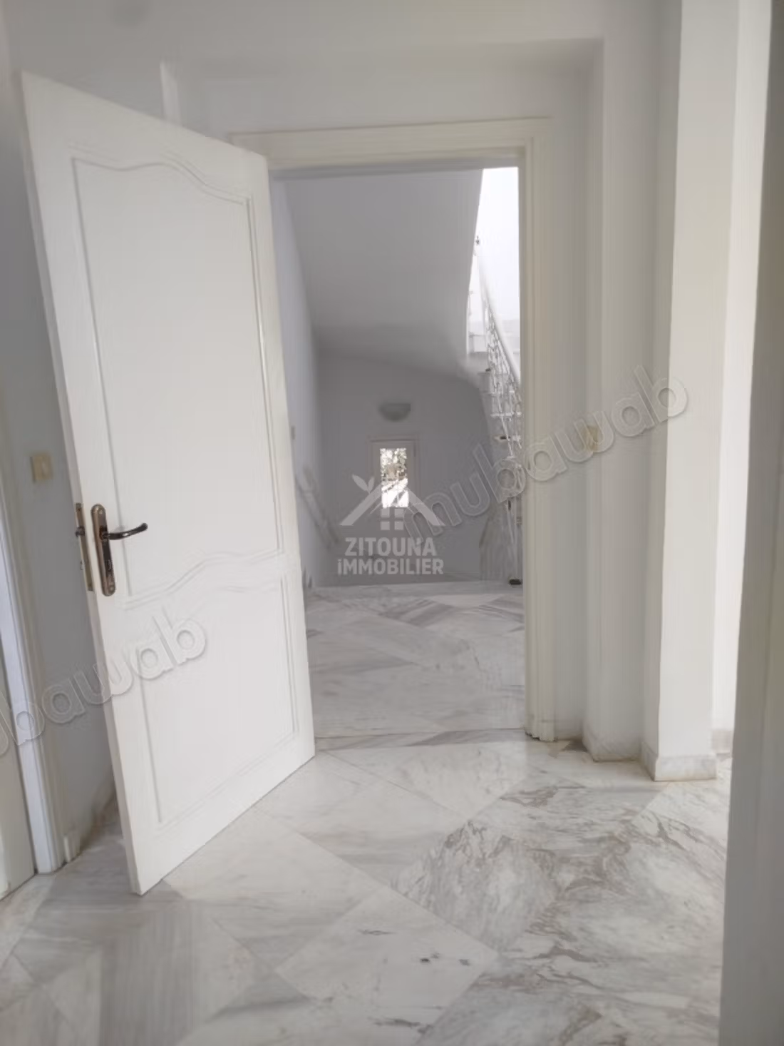 A louer une villa avec vue sur mer à Carthage Dermech