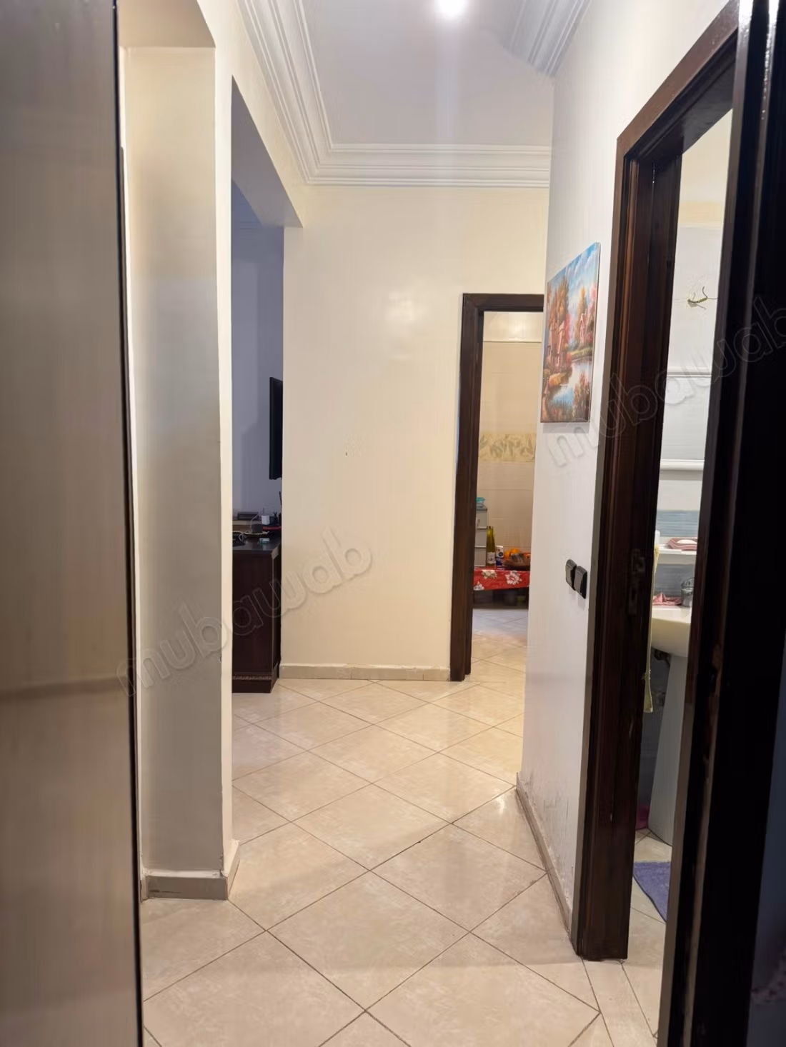 Bel appartement à vendre à Bab Ghliz. Surface de 55 m². Résidence avec portail, et climatisation.