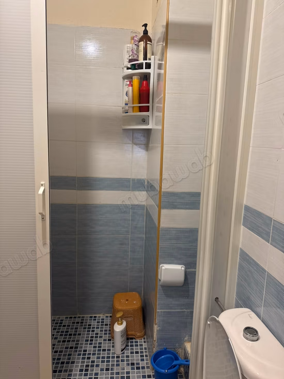 Bel appartement à vendre à Bab Ghliz. Surface de 55 m². Résidence avec portail, et climatisation.