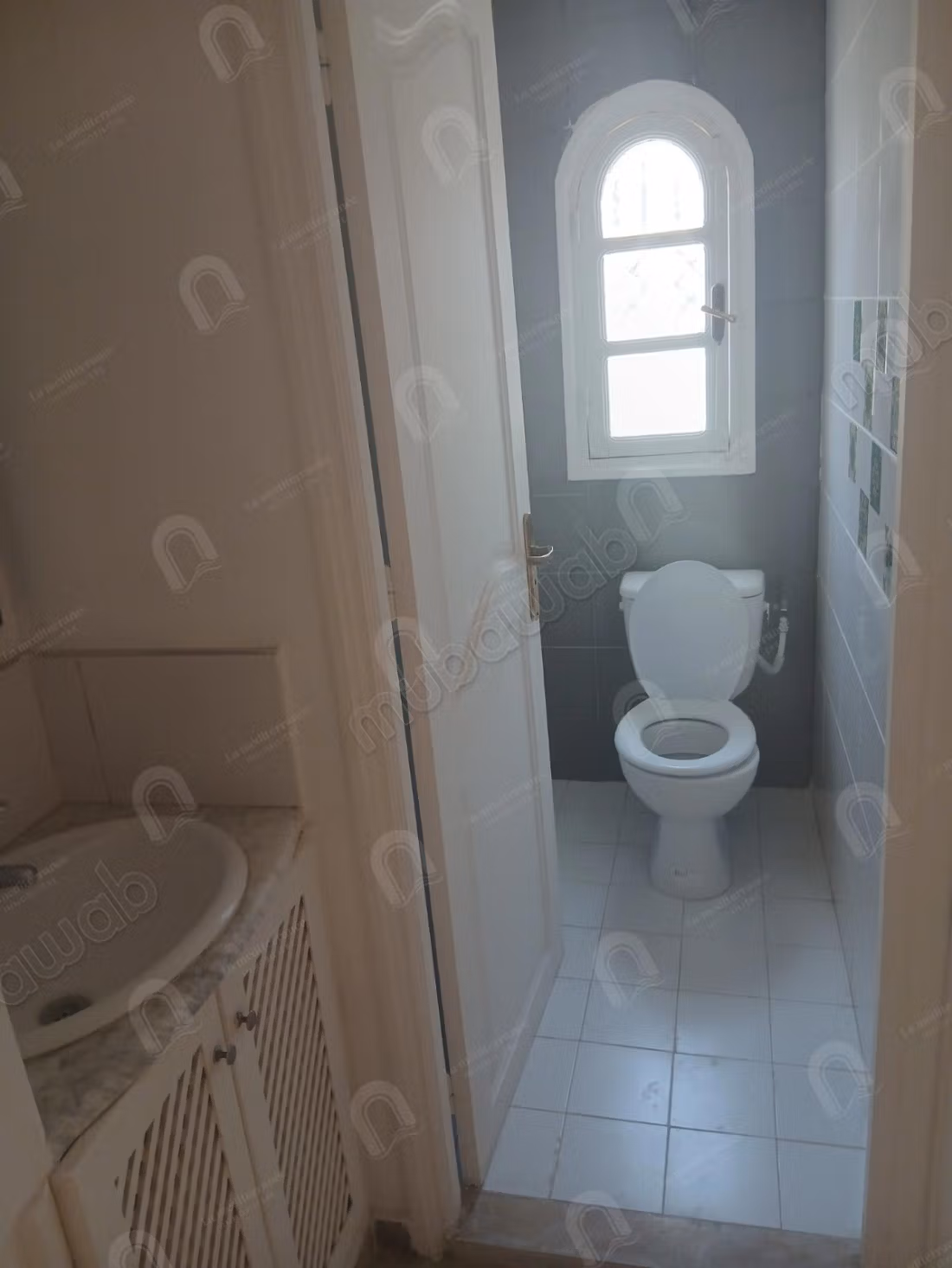 A louer une villa s4 à cité ennaser 2