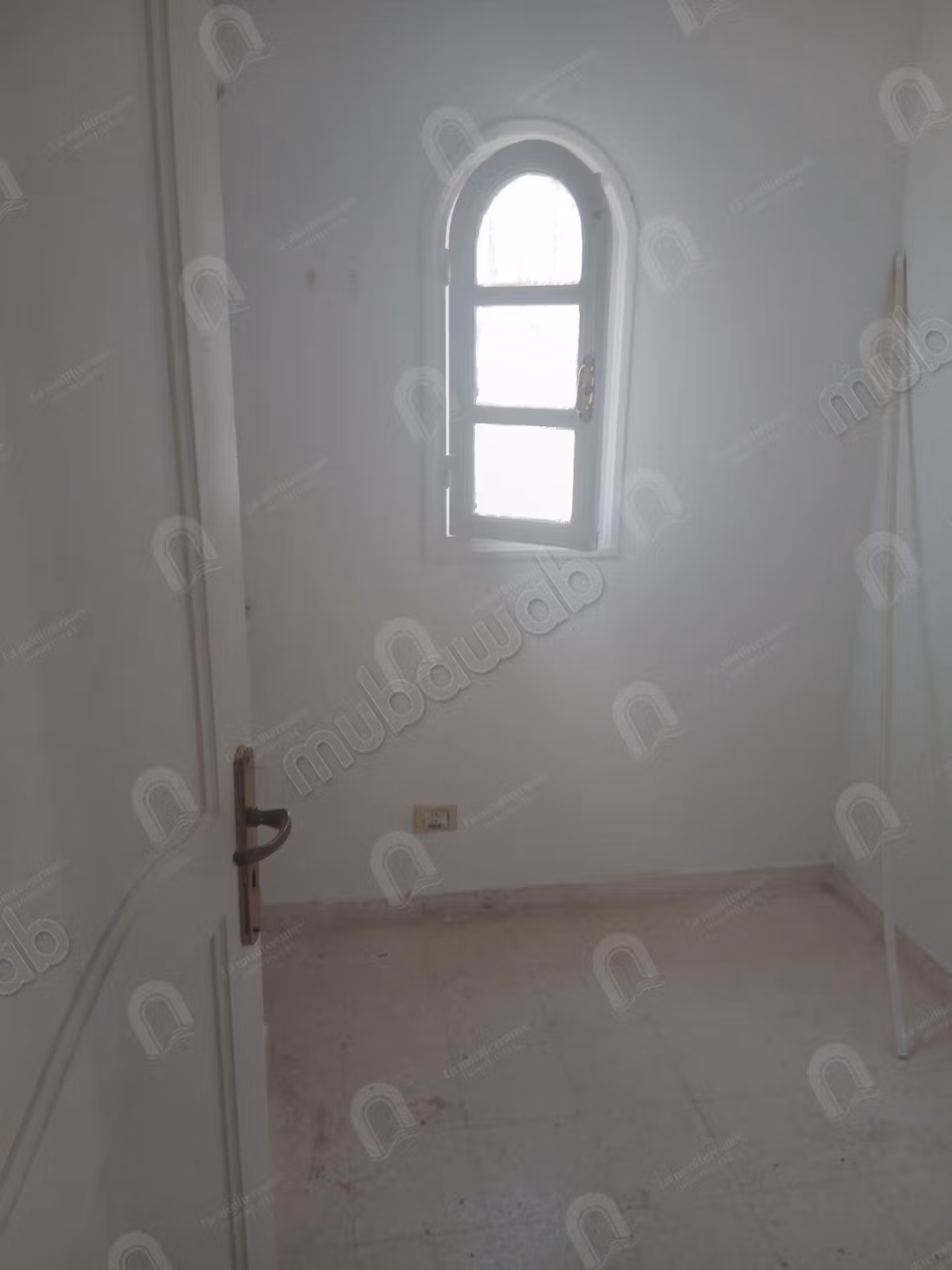 A louer une villa s4 à cité ennaser 2